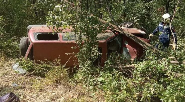 Петима са в болница, след като дрогиран шофьор преобърна джипа си