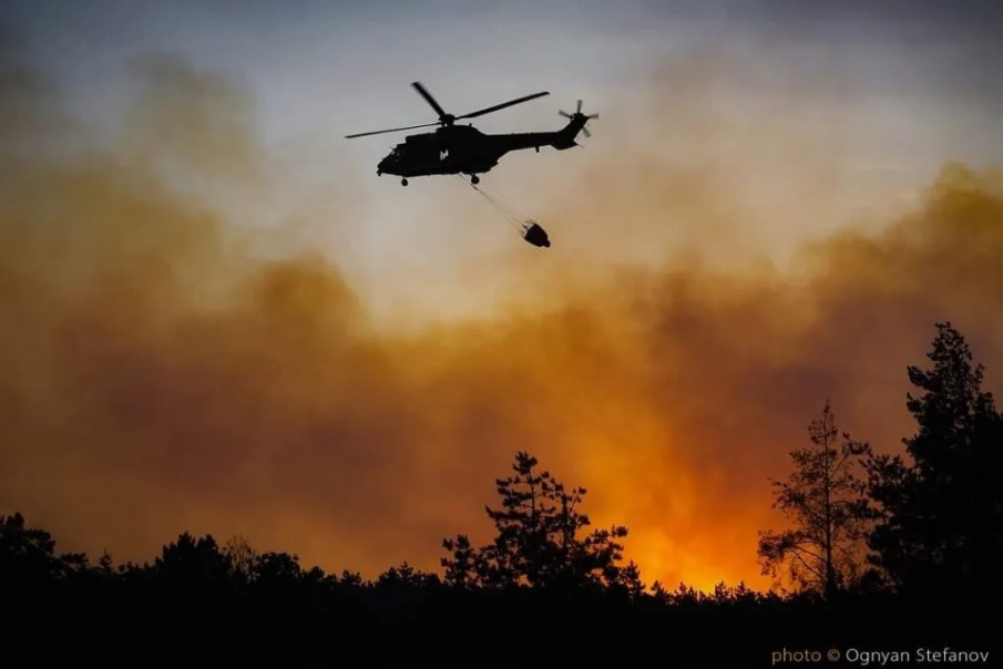 Двадесети ден на пожара в Пирин: 2 са активните огнища, 150 огнеборци са на терен