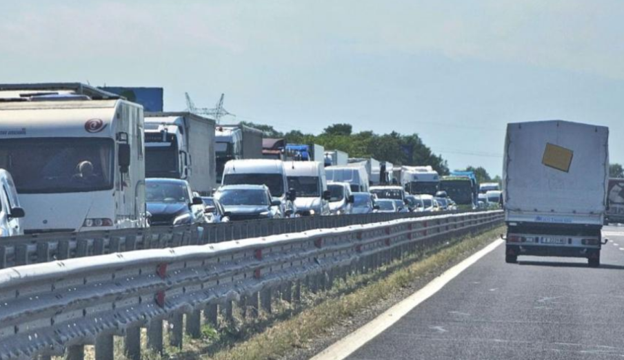 „Тракия” край Ямбол в ремонт днес - движението е само в изпреварващата лента