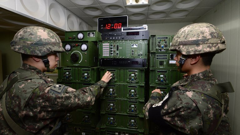 За първи път от 15 години Южна Корея спря военно радиопредаване срещу КНДР