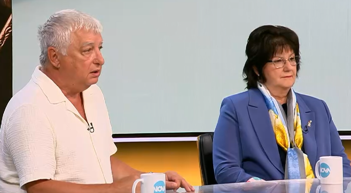 Експерти заковаха адвоката на учителя педофил