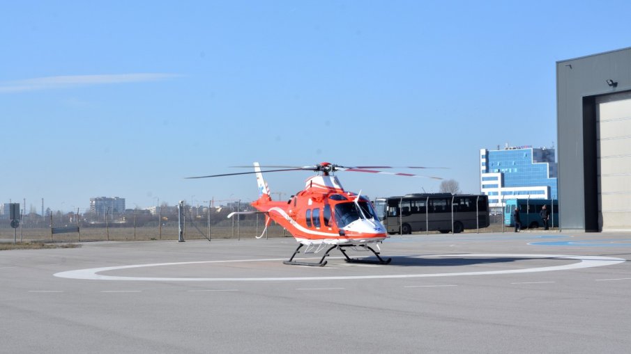 Министър Караджов опроверга информацията, че пострадало дете не е било превозено с хеликоптер до София