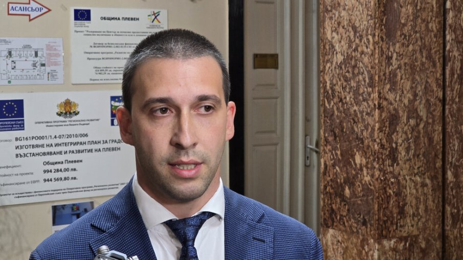 СЛЕД КАТО ЖЕЛЯЗКОВ МУ РАЗМАХА ПРЪСТ: Областният управител на Плевен готов с оставката си - ето какво е условието