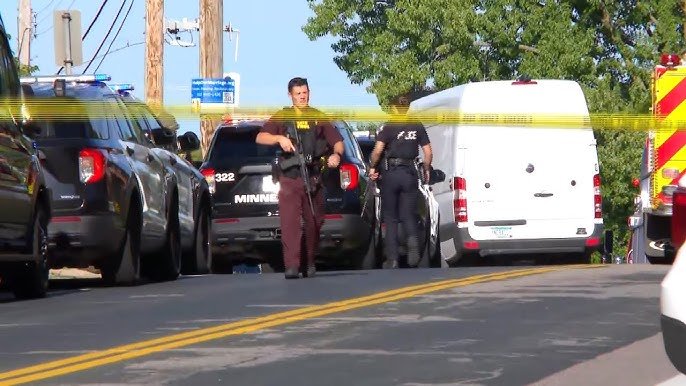 ШОК В МИНЕАПОЛИС: Две деца са убити при стрелба в католическо училище, има много ранени (ВИДЕО)