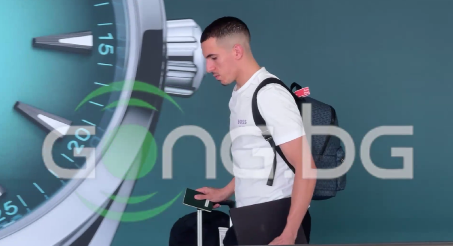 Новият халф на Левски пристигна в София