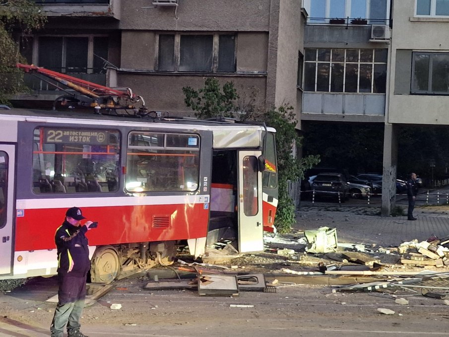 Очаква се нова информация по случая с дерайлиралия трамвай без ватман в София