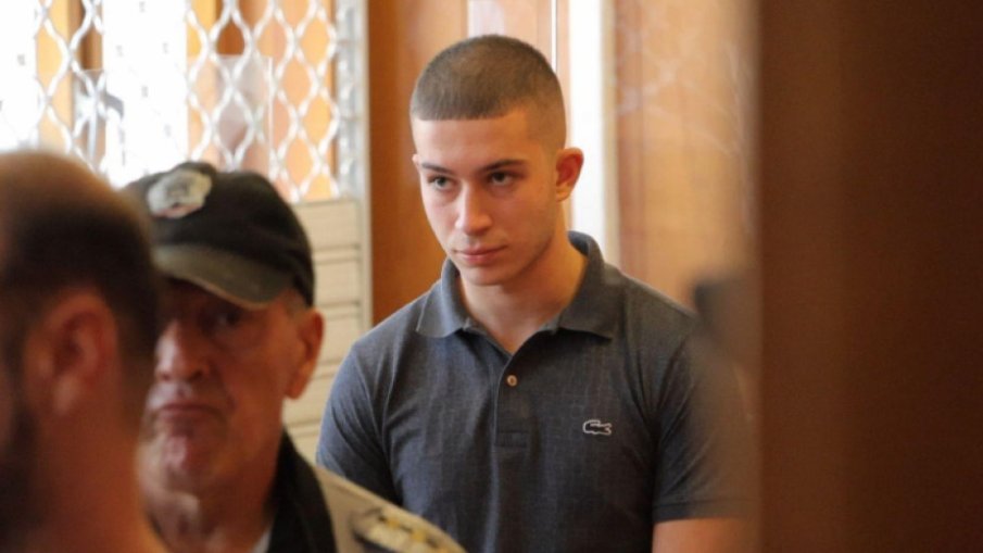 Обвинението ще преквалифицира деянието на младежа с АТВ-то убиец