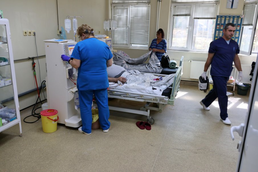 Болниците в Плевен се спасяват с хидрофори заради безводието