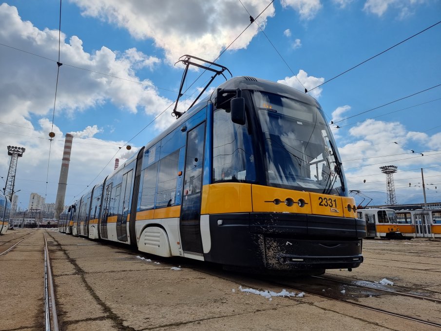 Временни промени в движението на трамваи днес и утре заради ремонти