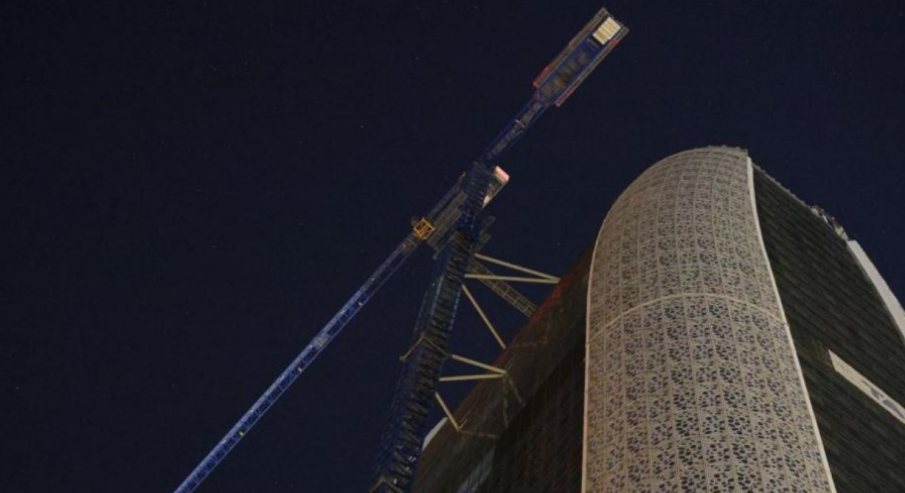 ДНСК: Децата, качили се на кран в София, са разбили оградата на обекта