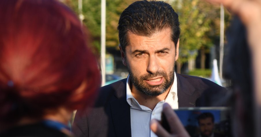 СУПЕР ИНТРИГА В ПИК: Подготвят завръщането на Кирил Петков в парламента