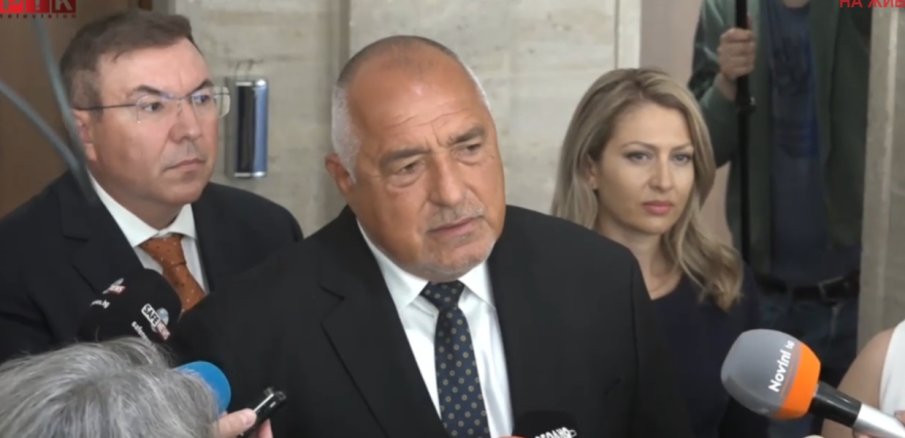 ГОРЕЩО В ПИК TV! Борисов се ядоса на Асен Василев: ППДБ са една сбирщина, структурите им в София се разпаднаха. Разликата между мен и другите политици в България е... (ВИДЕО)