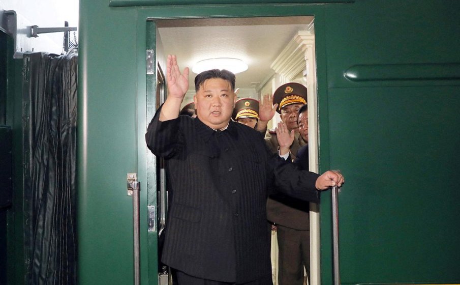 Ким Чен-ун пристигна в Китай със специалния си влак