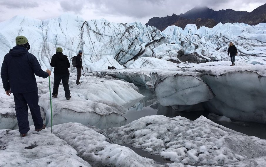Изследовател изчезна в потока на ледник