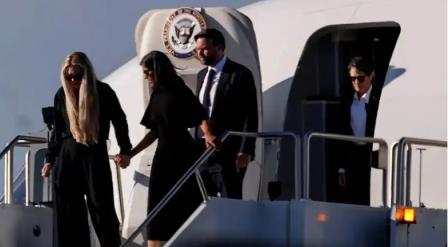 Вицепрезидентът Ванс съпроводи Кърк в последния му път, съпругата на Чарли е неутешима (ВИДЕО)