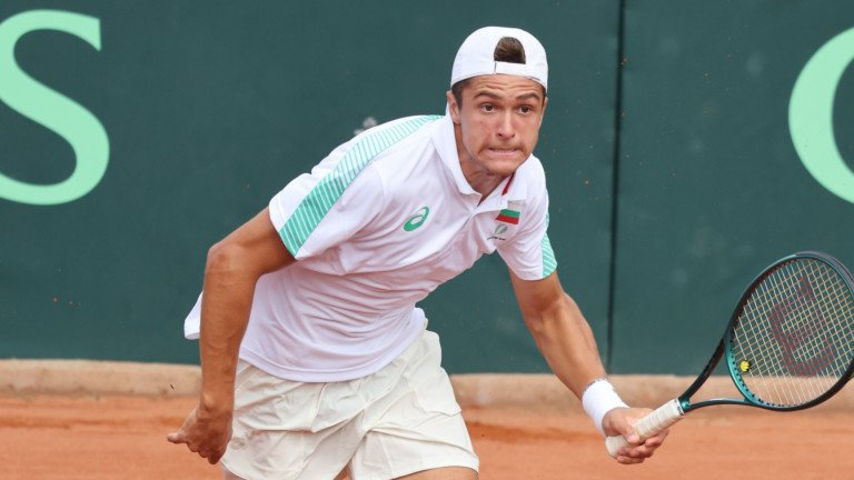 ОГРОМНО БРАВО! Александър Василев донесе първа победа на България за Купа „Дейвис”