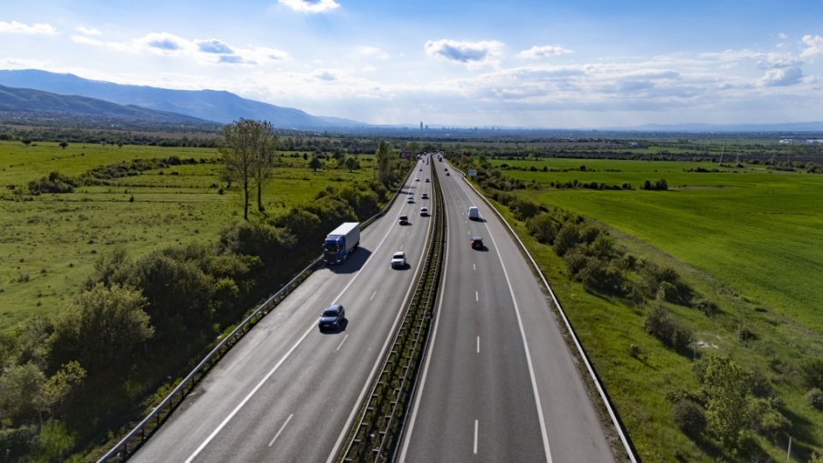 Шофьор прелетя с над 265 км/ч на магистрала Тракия