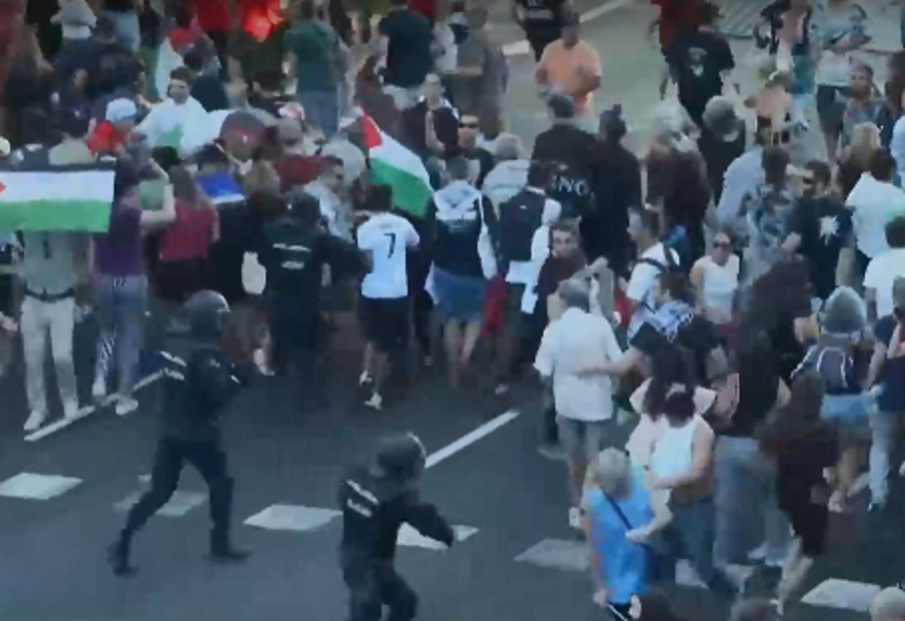 Безредици прекъснаха последния етап от колоездачната Обиколка на Испания