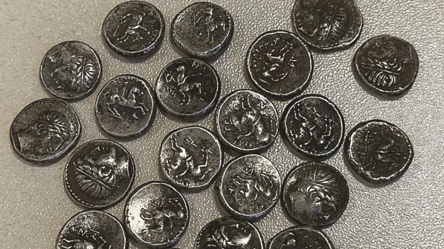 Фалшиви антични монети отиват в музея на София