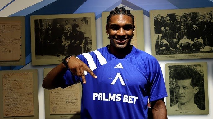 Заливат Левски с оферти за защитник