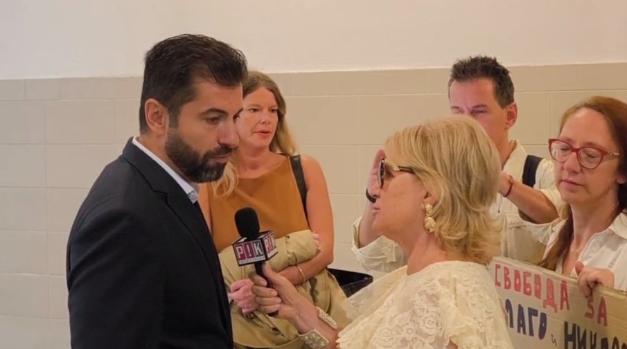 МЪЛНИЯ В ПИК! Кирил Петков се направи на приятно разсеян за брадата - зарече се да не участва в избора на нов лидер на Промяната (ВИДЕО)