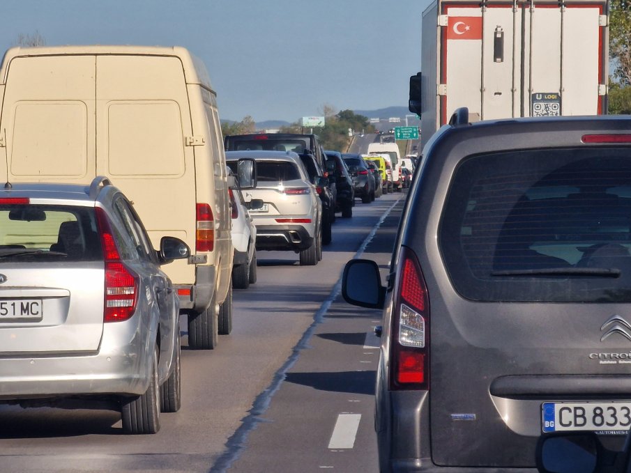 Променят движението по „Тракия“, „Хемус“ и „Струма“ през уикенда