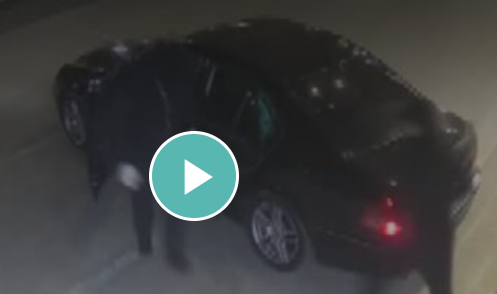 Маскирани с чукове разбиха витрина на магазин, плячкосаха стока за 200 000 лева