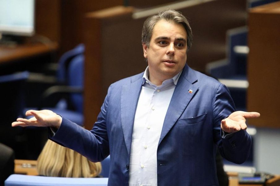 ПИНОКИО: Само Асен Василев може да подреди ТРИ ТЛЪСТИ ЛЪЖИ в едно изречение - ето кои са те