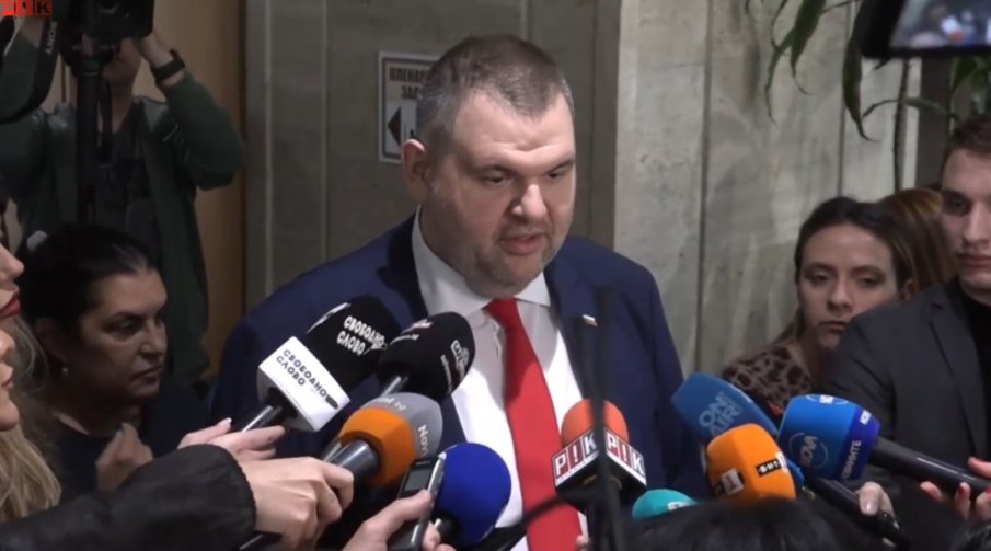 ПЪРВО В ПИК TV! Делян Пеевски с горещ коментар след неуспешния вот на недоверие: Загуба на време! Правителството и парламентът трябва да работят, за да има държава (ВИДЕО)