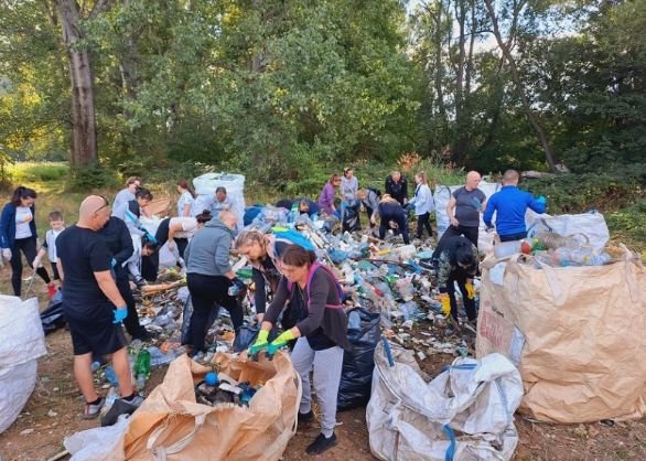 За ден в Кюстендил събраха 5600 кг отпадъци