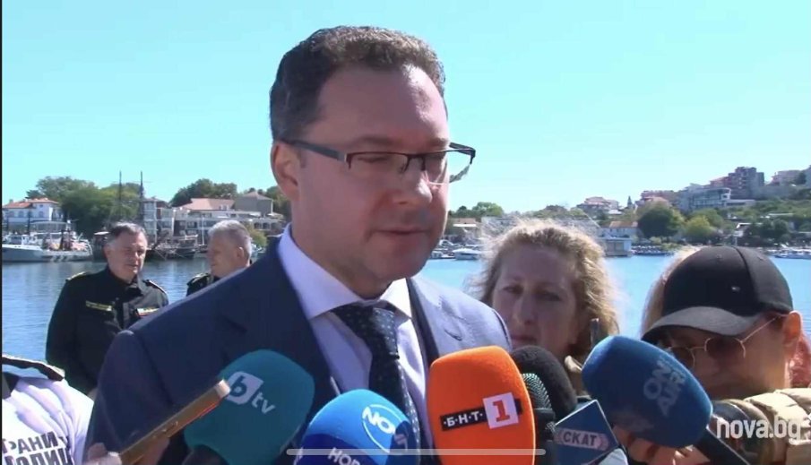 Даниел Митов подпука ППДБ: Опозицията преувеличава и дезинформира, помага на руските хибридни атаки