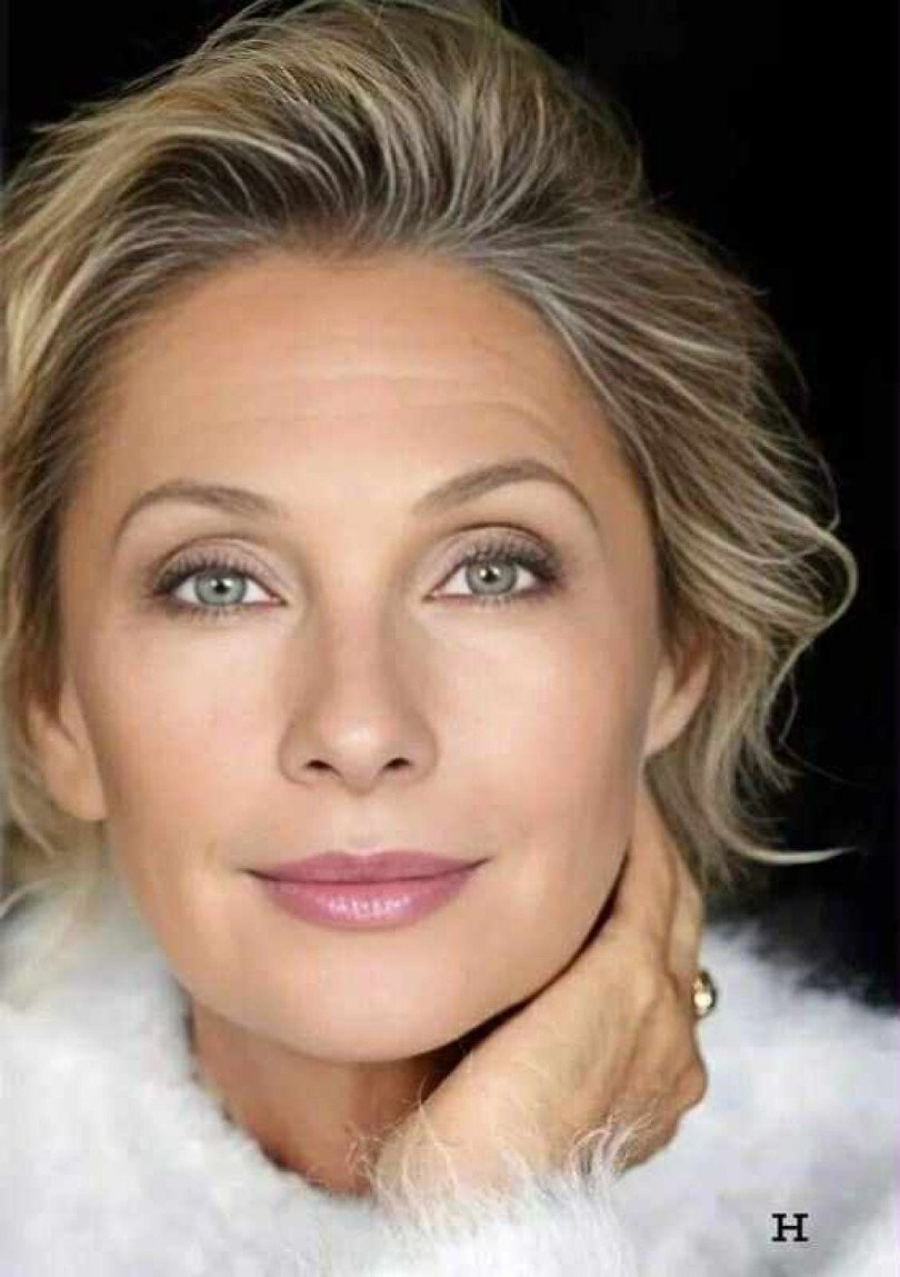 За дамите над 50: Гримът, който подмладява с 10 години