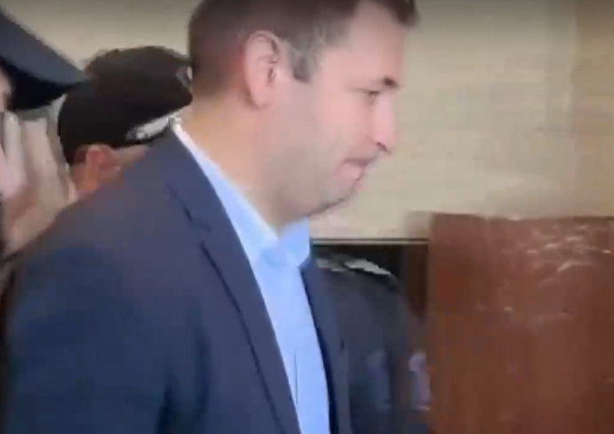 Съдът решава дали да пусне на свобода Никола Барбутов