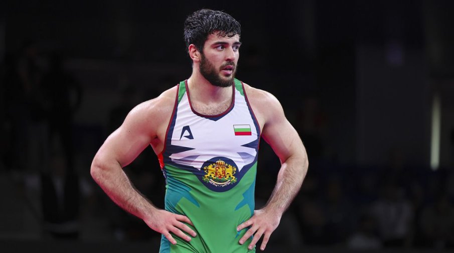 РЕАКЦИЯ: Федерацията по борба с официална позиция по два ГОРЕЩИ казуса в националния отбор