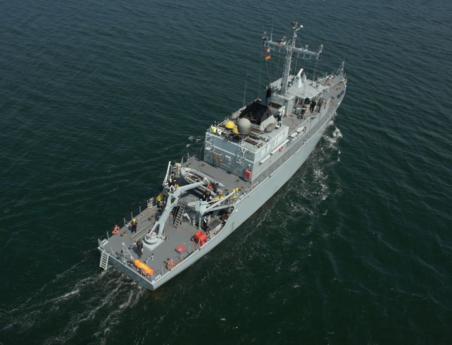 България получава 7 бойни кораба подарък от Белгия и Нидерландия