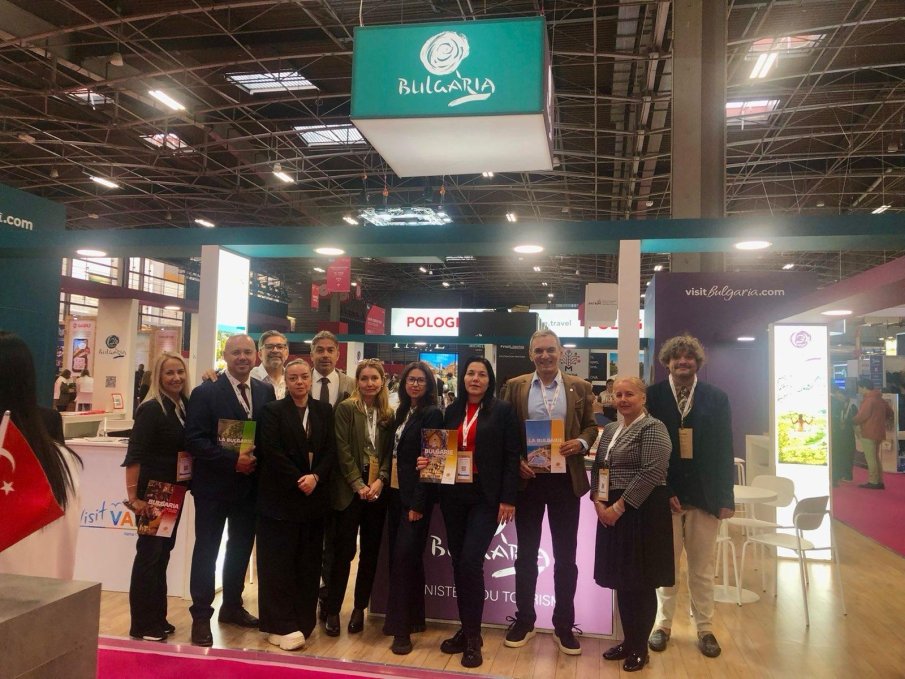 България акцентира върху културния туризъм на международното изложение в Париж