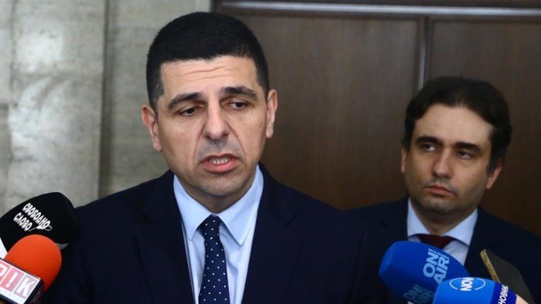 ТОТАЛНА ШИЗОФРЕНИЯ! Иво Мирчев скача на Васил Терзиев заради обществена поръчка за боклука