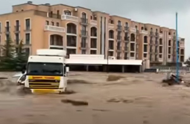 Бащата на Сияна: Семейството на Христина и Марти пострада отново (ВИДЕО)