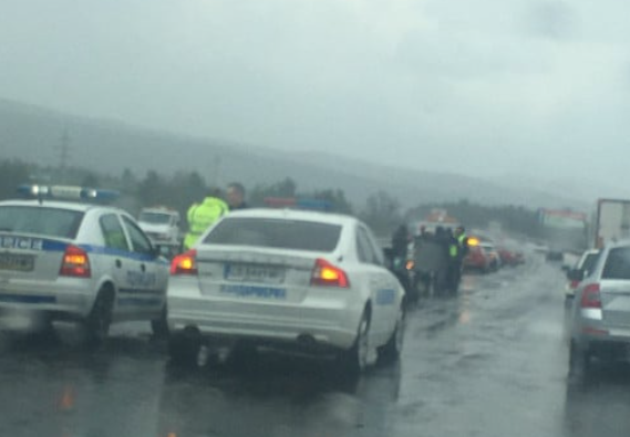 Катастрофа предизвика километрично задръстване на Тракия