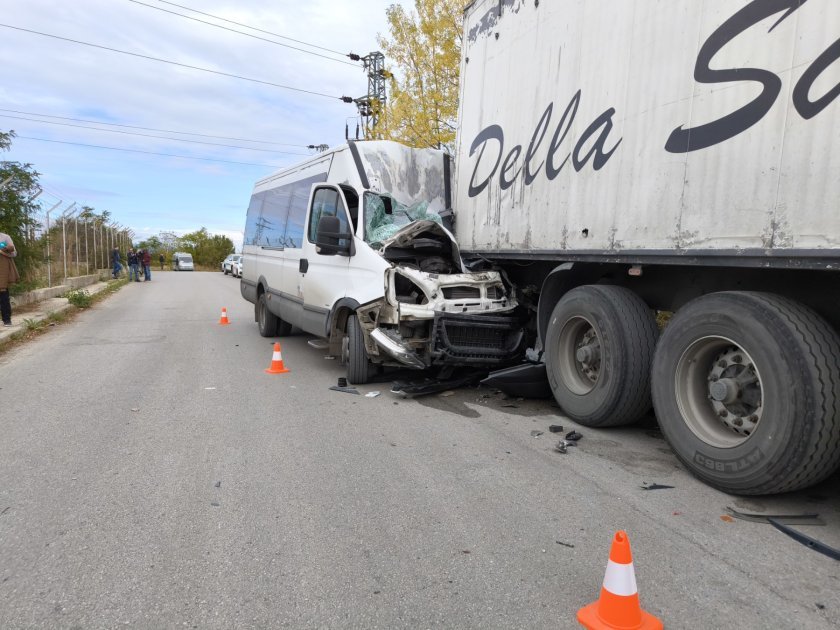 Три нови жертви взе войната по пътищата
