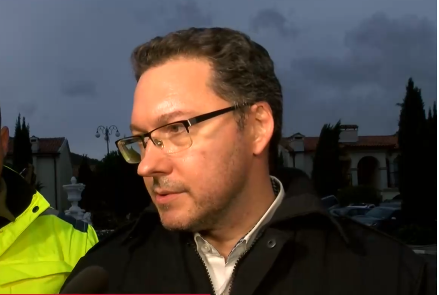 Министър Митов ПРИЗОВА: Хората от бедстващите райони да не се съпротивляват на евакуацията