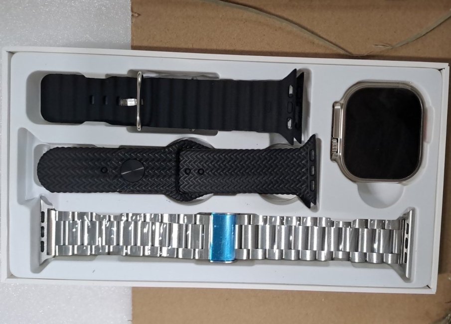 Митничари заловиха недекларирани и фалшиви стоки в камион на АМ Струма (СНИМКИ)