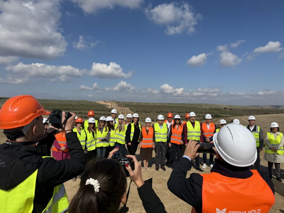 Напредва oбходът на Бяла от магистрала Русе-Велико Търново, над 150 специалисти и над 100 единици техника са на обекта (СНИМКИ)