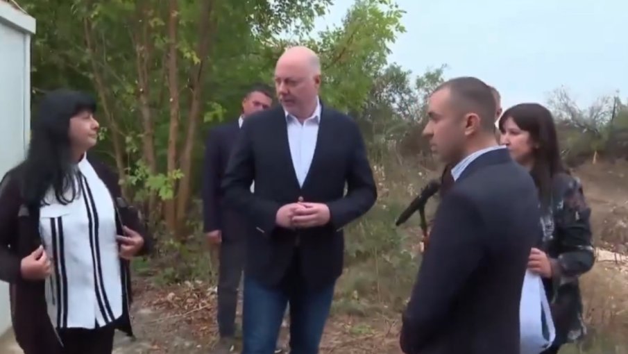 ГОРЕЩА ТЕМА! След призивите на Борисов и Пеевски: Росен Желязков лично се зае с решаване на водната криза в страната