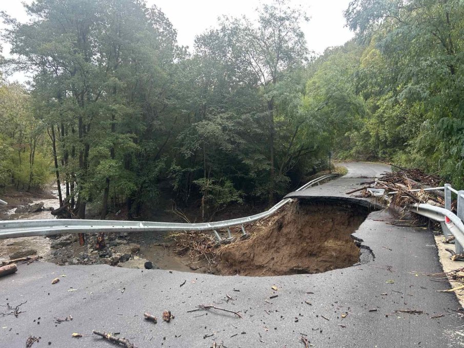 КАЛКУЛАТОР НА БЕДАТА: Щетите в Царево - за над 40 млн. лева (СНИМКИ)