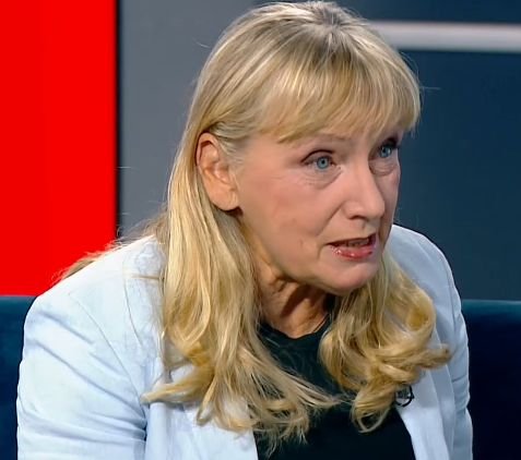 Елена Йончева: Българската власт прави всичко възможно да върне задържания от Израел българин - той е в добро здраве