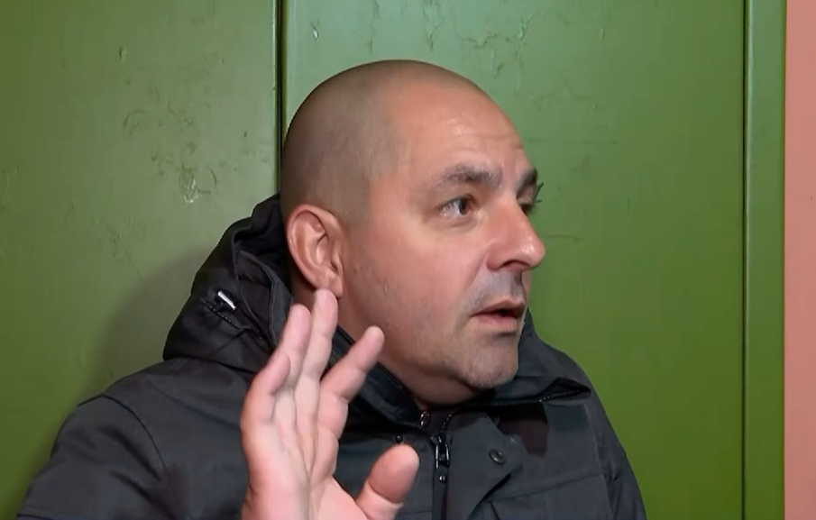 Смрад, боклуци и гризачи: Жители на цял вход в София се оплакват от тормоз от съсед