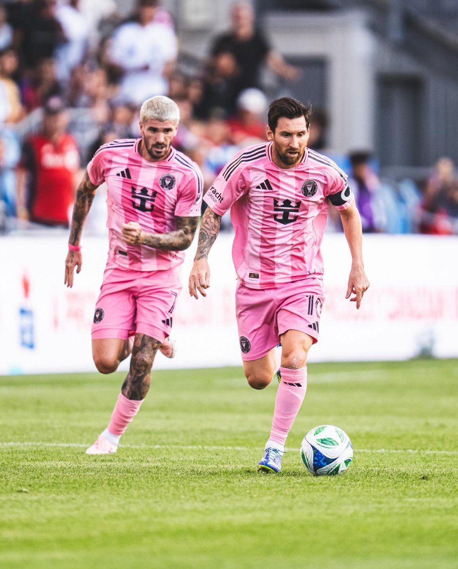 Лионел Меси продължава да блести за Интер