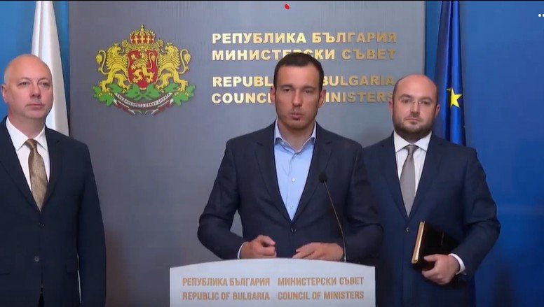 Терзиев отиде в МС при Желязков да нищят кризата с боклука - отказа помощ от правителството (ВИДЕО)