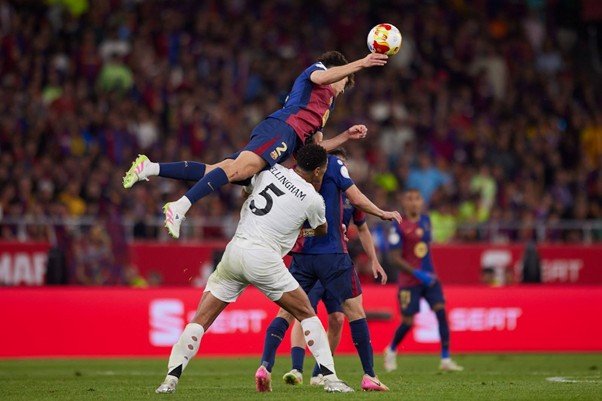 Зрелищни дербита вдигат градуса до края на октомври в Европа